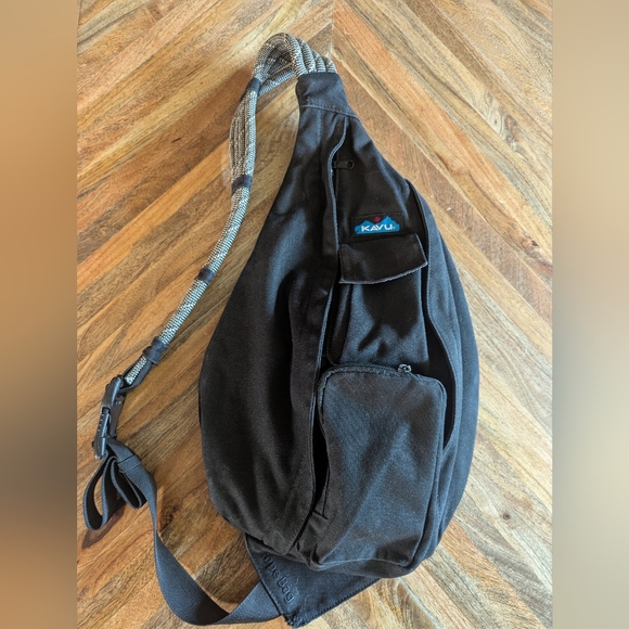 Kavu Black Sling Backpack With Rope Straps - Picture 1 of 2